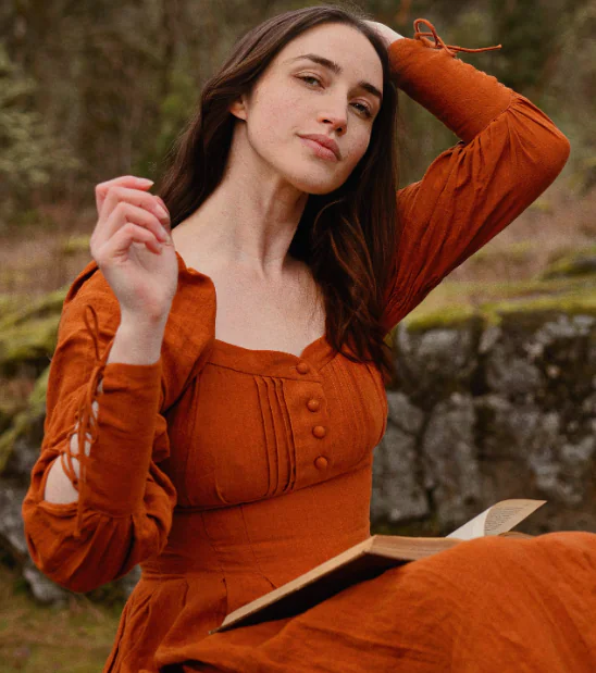 medieval women's clothing